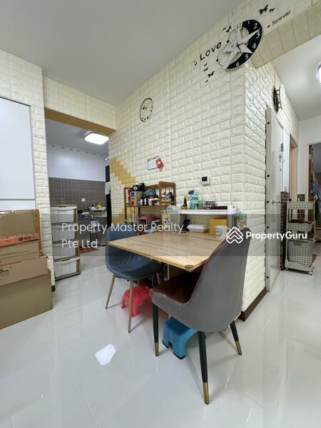 932A Hougang Avenue 9