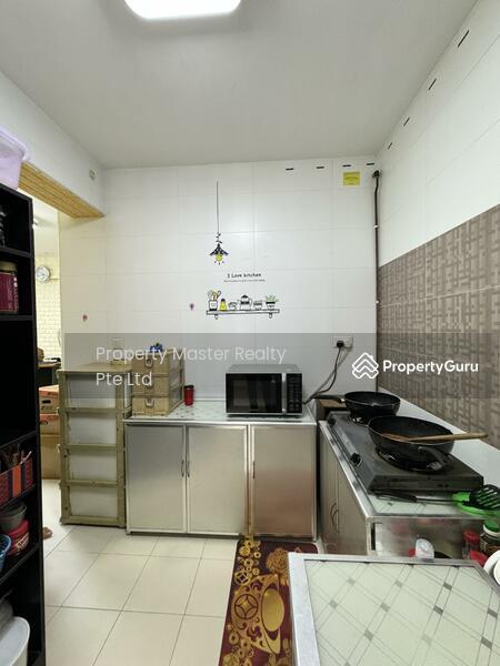 932A Hougang Avenue 9