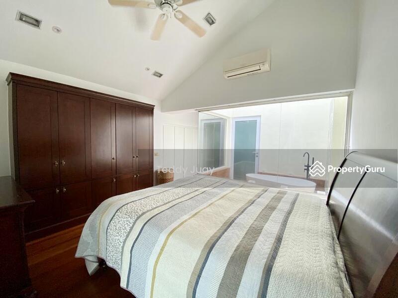 Country Park Condo