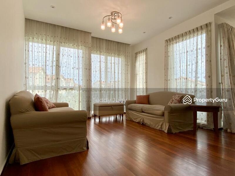 Country Park Condo