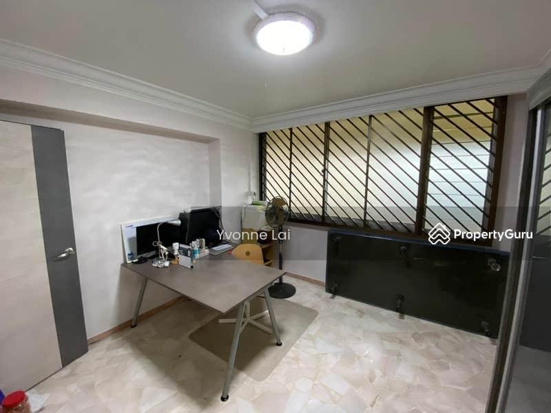 403 Serangoon Avenue 1