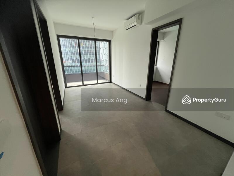 Prop-GPT: Condominium: D07  Midtown Modern