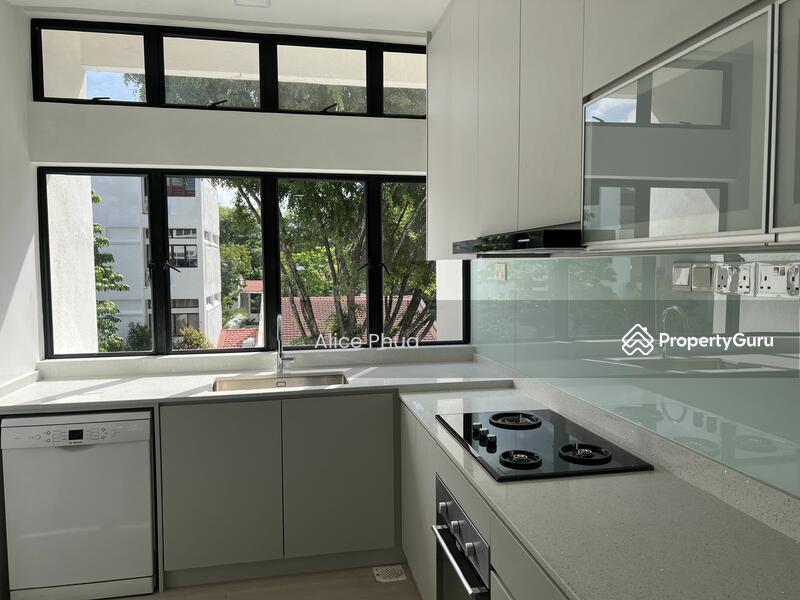 Prop-GPT: Condominium: D21  Clementi Park