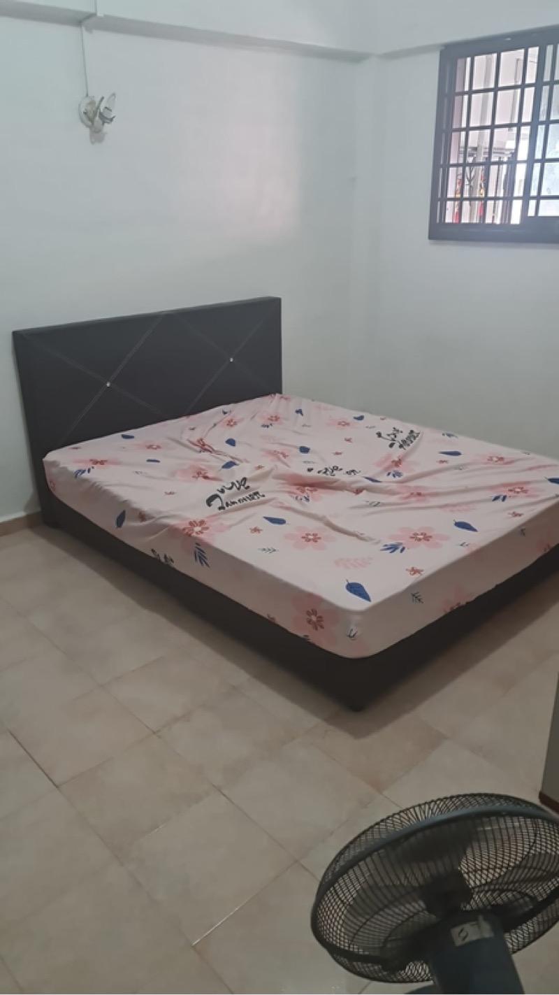 513 Jurong West Street 52 HDB Apartment Room Rental, $1,000, 1 Bed 9,030 sqft $0.11 psf