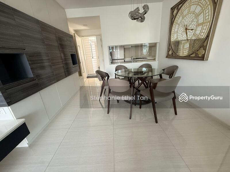 Riversound Residence