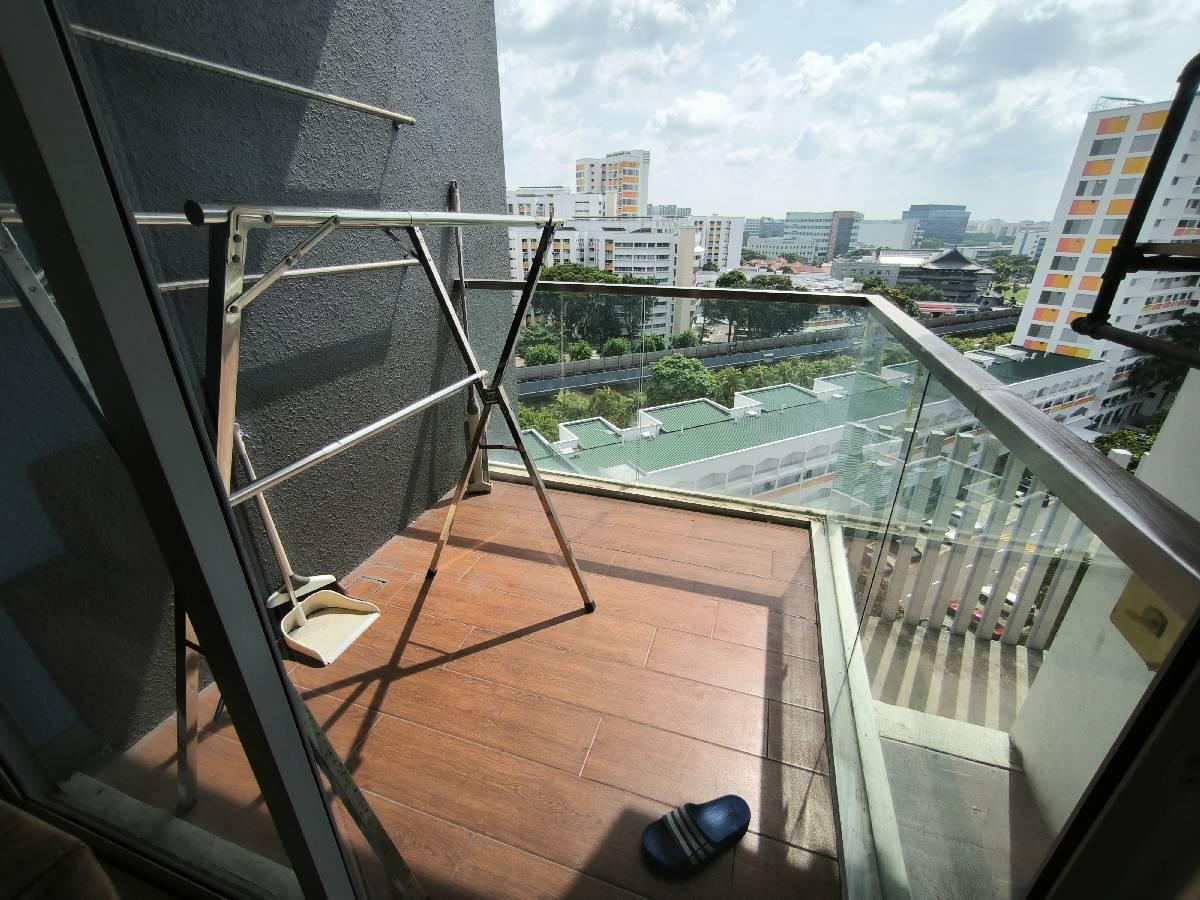 Centra Heights Condominium For Rent, $2,850, 1 Bed 1 Bath 463 sqft $6.16 psf