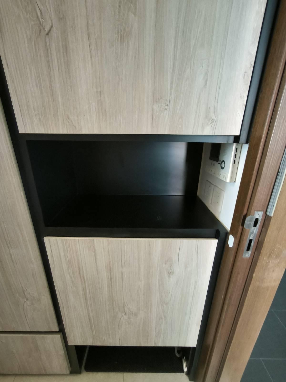 Centra Heights Condominium For Rent, $2,850, 1 Bed 1 Bath 463 sqft $6.16 psf