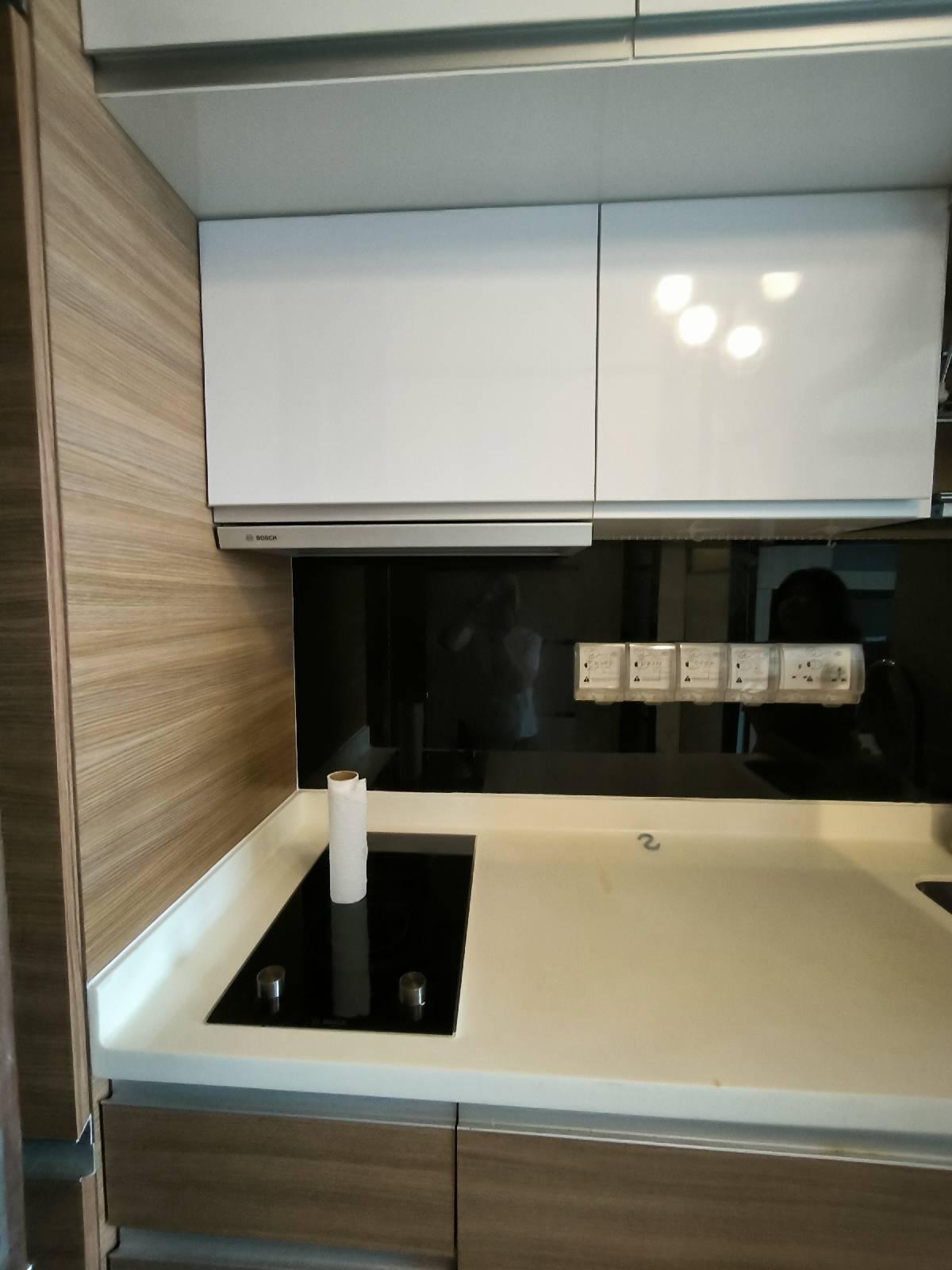 Centra Heights Condominium For Rent, $2,850, 1 Bed 1 Bath 463 sqft $6.16 psf