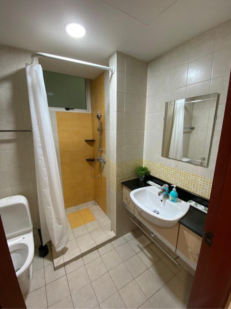 Compass Heights Condominium Room Rental, $1,200, 1 Bed 1 Bath 180 sqft $6.67 psf