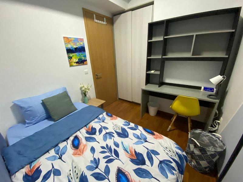 Tre Residences Condominium Room Rental, $1,549, 1 Bed 1 Bath 160 sqft $9.68 psf