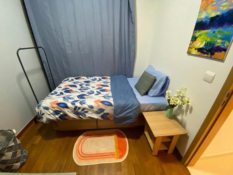 Tre Residences Condominium Room Rental, $1,549, 1 Bed 1 Bath 160 sqft $9.68 psf