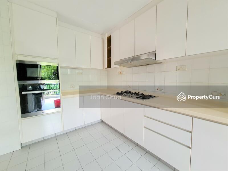 Prop-GPT: Terrace: D21  Inter Terrace near Beauty World MRT/Bukit Timah