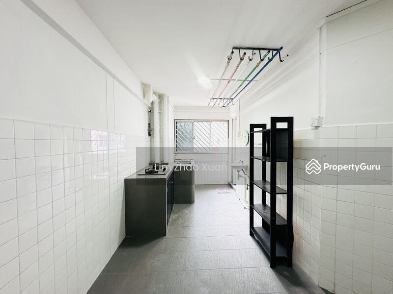 HDB Flat for Rent: Yishun, D27, 760111