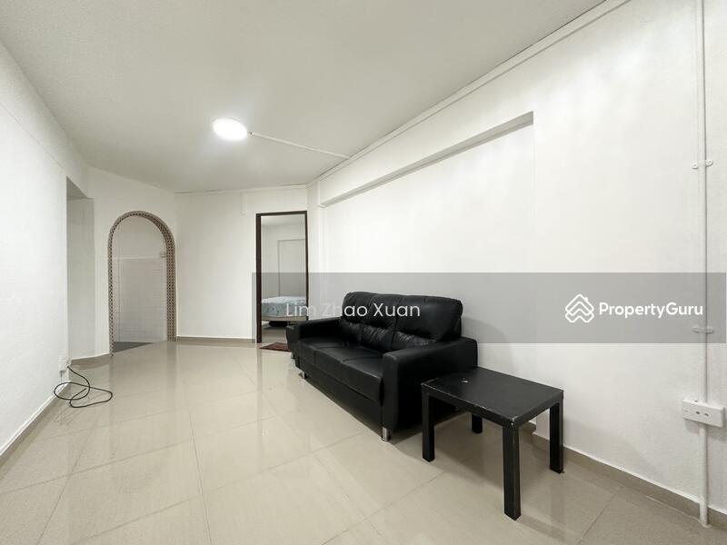 HDB Flat for Rent: Yishun, D27, 760111
