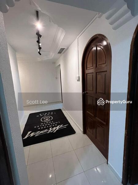 562 Cheng San Place