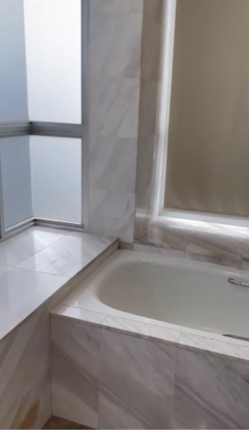 The Parc Condominium Condominium Room Rental, $2,499, 1 Bed 1 Bath 280 sqft $8.93 psf