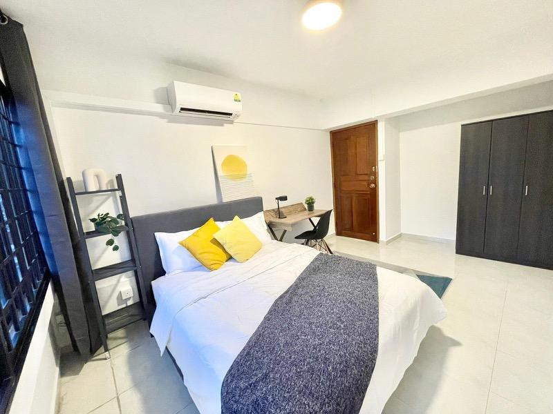 People's Park Complex Apartment Room Rental, $1,599, 1 Bed 1 Bath 150 sqft $10.66 psf