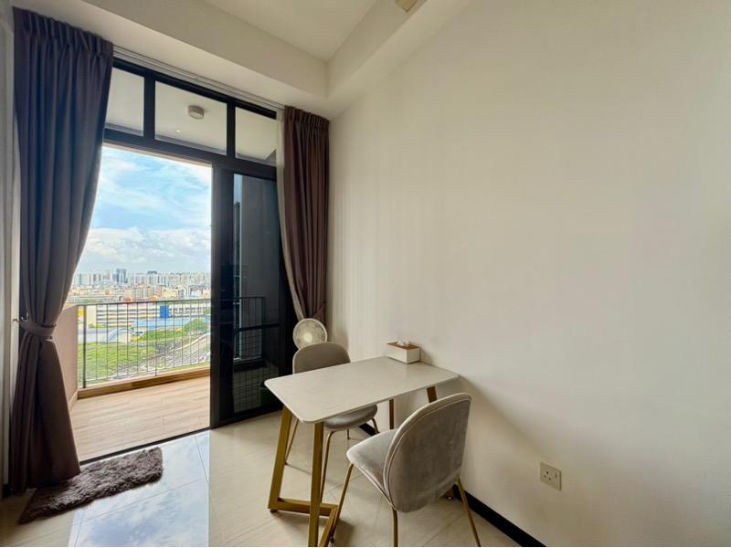 Sims Urban Oasis Condominium For Rent, $3,200, 1 Bed 1 Bath 463 sqft $6.91 psf