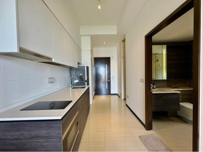 Sims Urban Oasis Condominium For Rent, $3,200, 1 Bed 1 Bath 463 sqft $6.91 psf