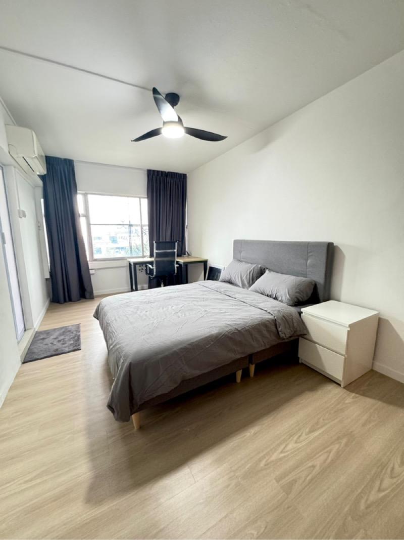 Prop-GPT: Apartment: D01  People's Park Complex