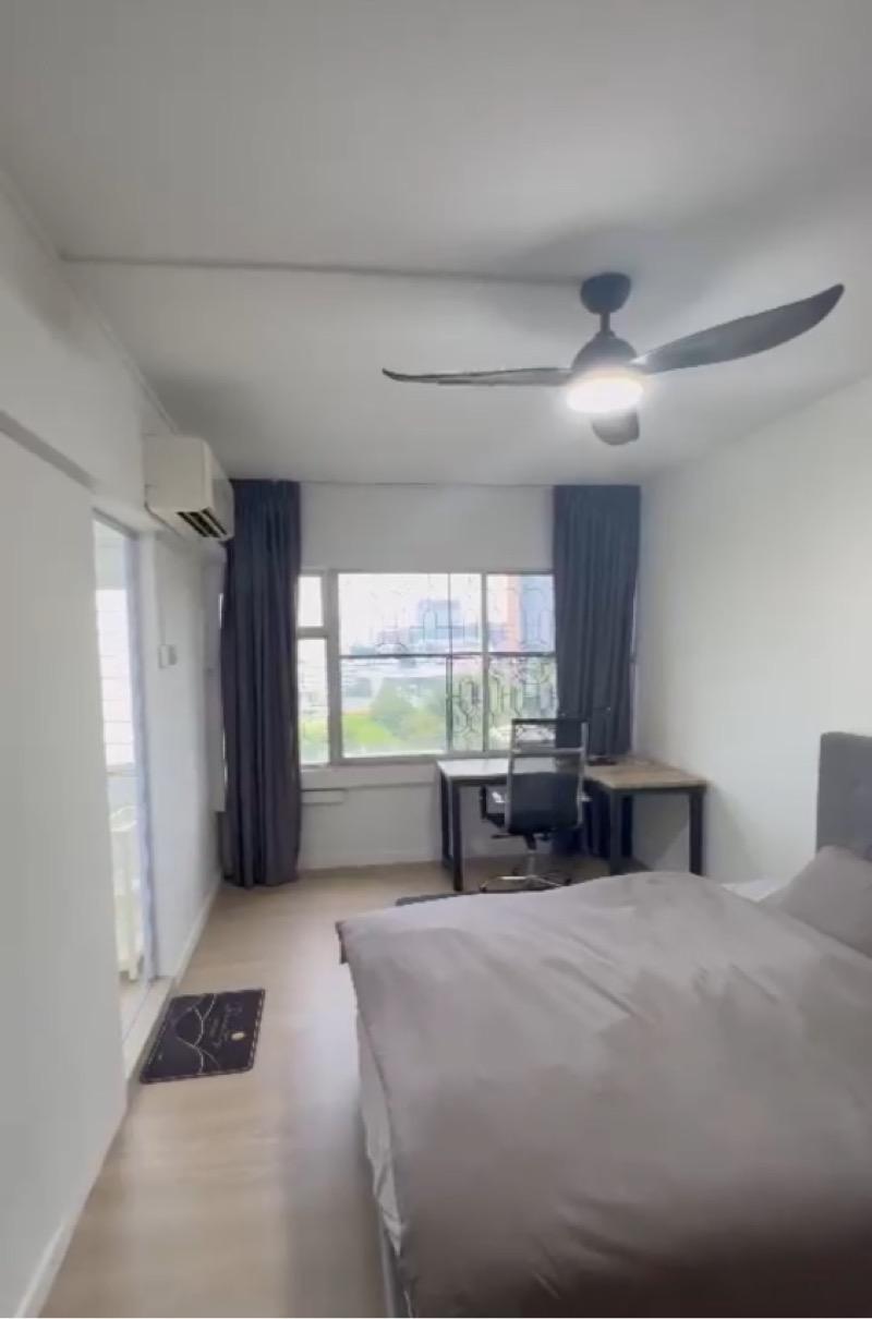 People's Park Complex Apartment Room Rental, $2,300, 1 Bed 1 Bath 250 sqft $9.20 psf
