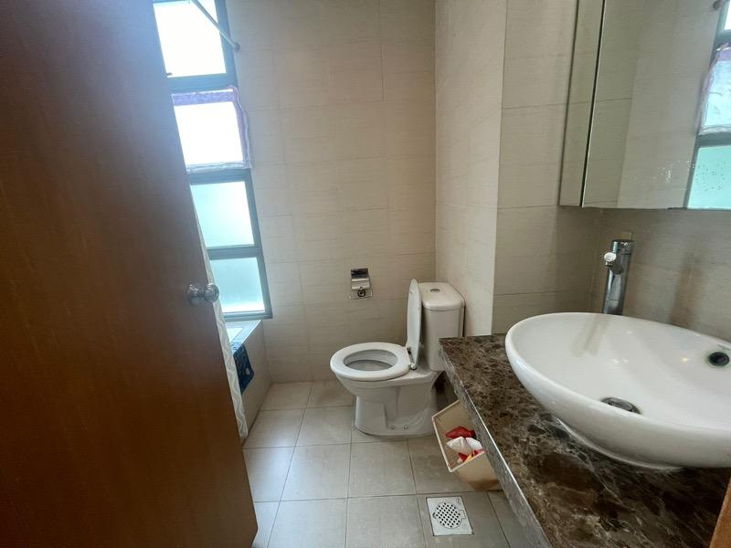 The Quintet Condominium Room Rental, $1,100, 1 Bed 1 Bath 150 sqft $7.33 psf