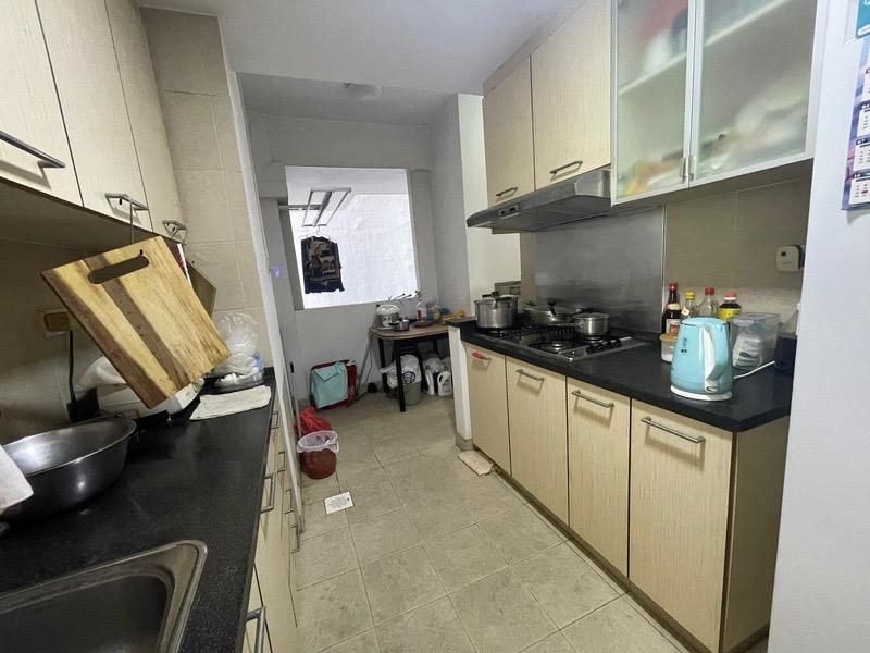 The Quintet Condominium Room Rental, $1,100, 1 Bed 1 Bath 150 sqft $7.33 psf