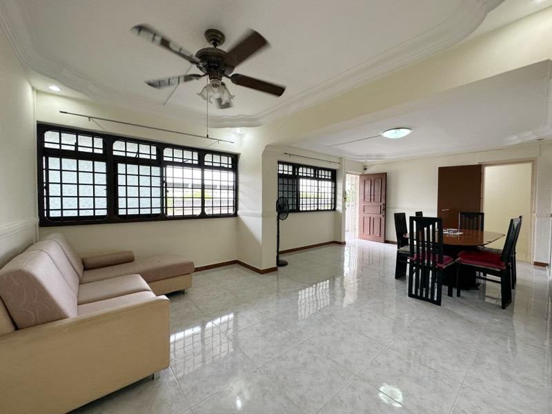 Prop-GPT: HDB Apartment: D19  101 Rivervale Walk