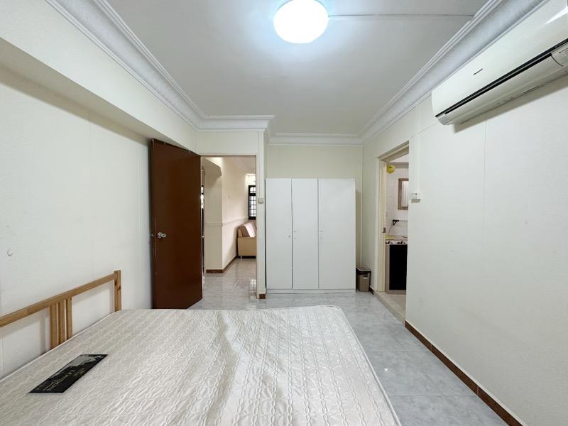 101 Rivervale Walk HDB Apartment For Rent, $3,100, 3 Bed 2 Bath 1,087 sqft $2.85 psf