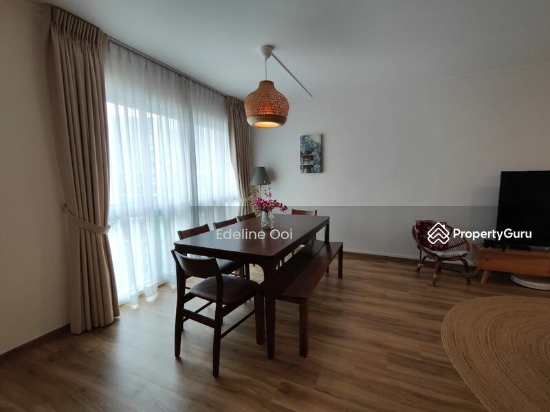 Prop-GPT: HDB Flat: D19  204D Compassvale Drive