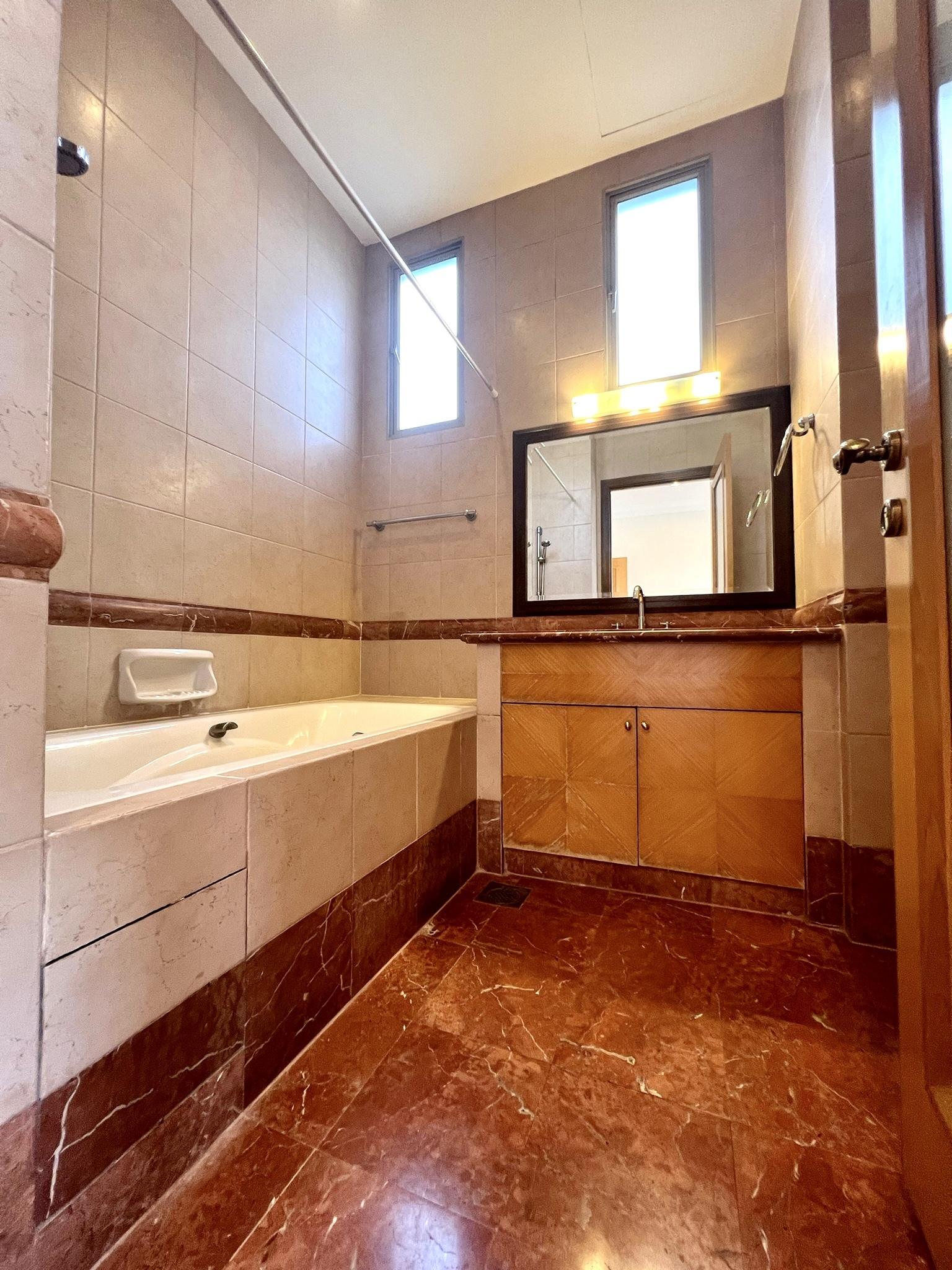Bungalow - Good Class for Rent: Holland, D10, 279931