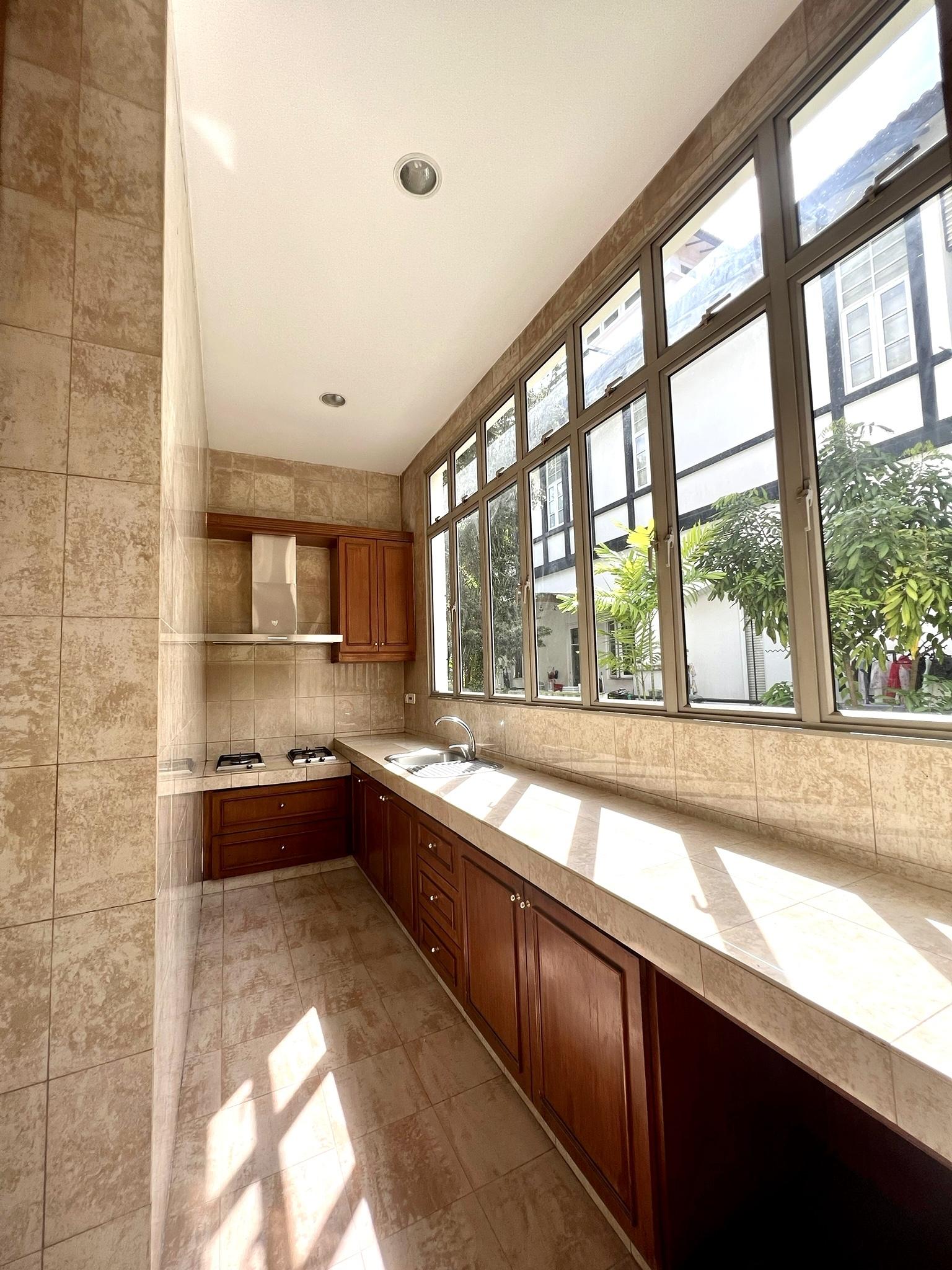 Bungalow - Good Class for Rent: Holland, D10, 279931