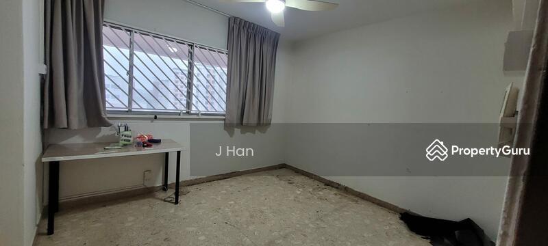 317 Serangoon Avenue 2