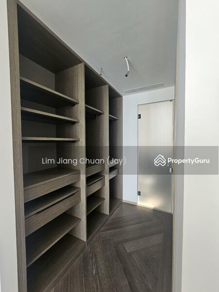 Condominium for Rent: Cairnhill, D09, 229725