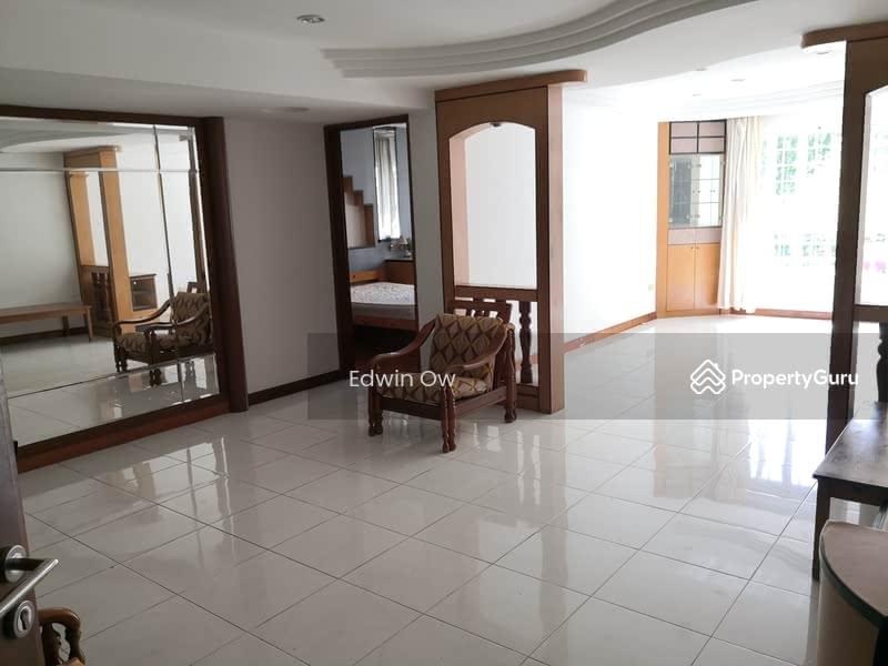 Prop-GPT: Condominium: D18  Melville Park