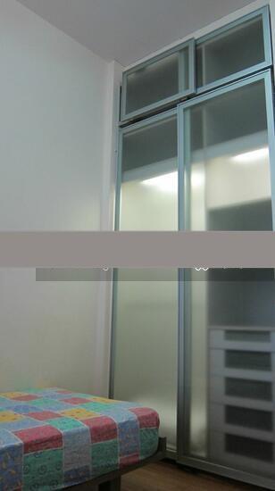 Robertson 100 Apartment For Rent, $5,000, 2 Bed 2 Bath 883 sqft $5.66 psf