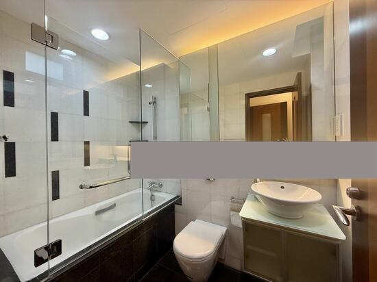 Robertson 100 Apartment For Rent, $6,800, 3 Bed 2 Bath 1,378 sqft $4.93 psf