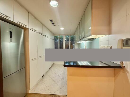 Robertson 100 Apartment For Rent, $6,800, 3 Bed 2 Bath 1,378 sqft $4.93 psf