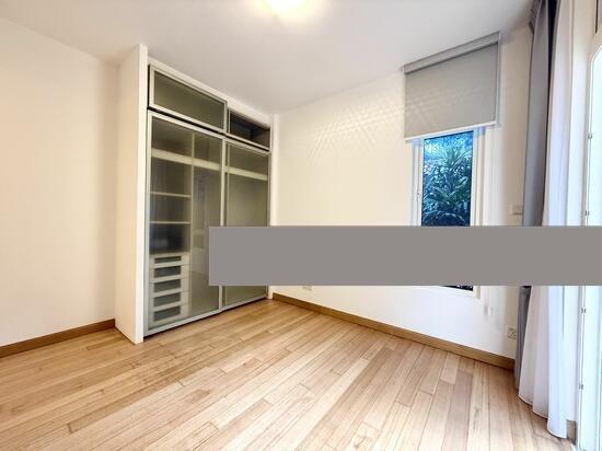 Robertson 100 Apartment For Rent, $6,800, 3 Bed 2 Bath 1,378 sqft $4.93 psf