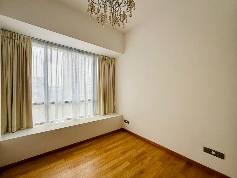 Paterson Suites Condominium For Rent, $11,500, 3 Bed 3 Bath 1,679 sqft $6.85 psf