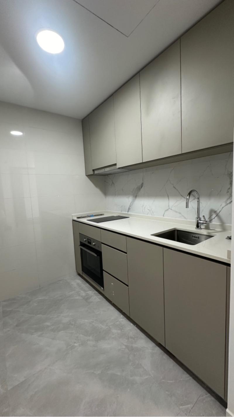 Clavon Condominium For Rent, $4,400, 2 Bed 1 Bath 678 sqft $6.49 psf