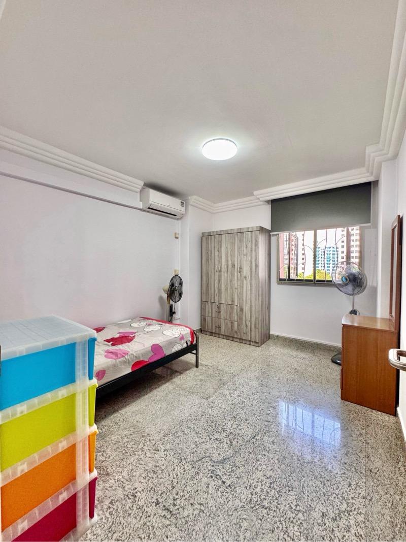 HDB Apartment for Rent: D27, 751360