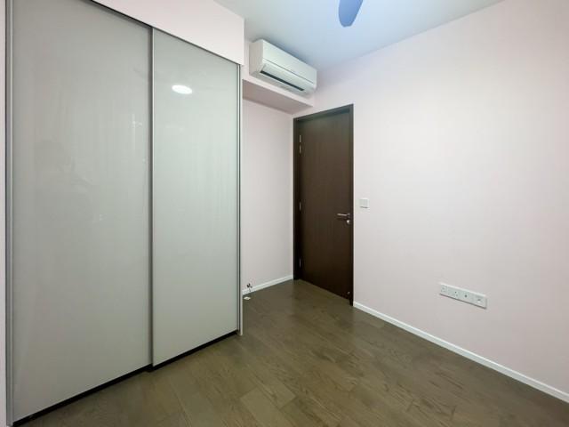 Parc Esta Condominium For Rent, $5,700, 3 Bed 2 Bath 926 sqft $6.16 psf