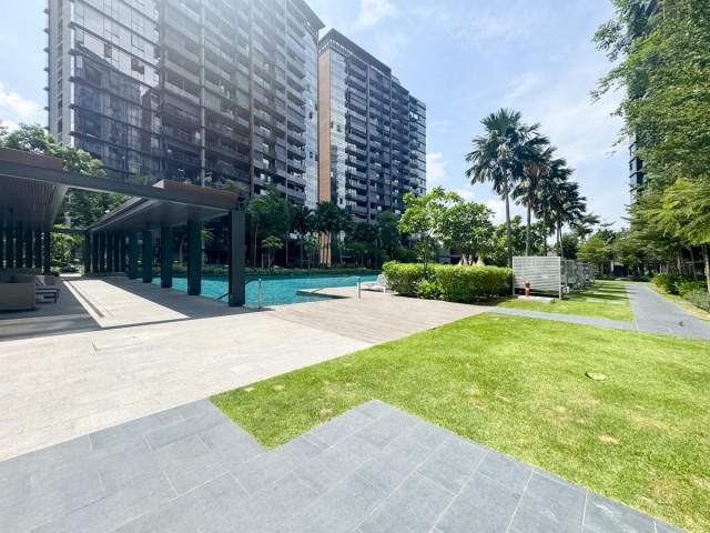 Parc Esta Condominium For Rent, $5,700, 3 Bed 2 Bath 926 sqft $6.16 psf