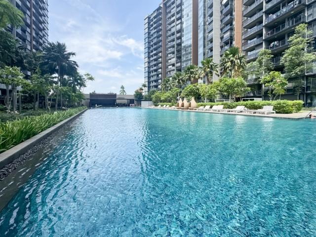 Parc Esta Condominium For Rent, $5,700, 3 Bed 2 Bath 926 sqft $6.16 psf