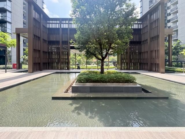 Parc Esta Condominium For Rent, $5,700, 3 Bed 2 Bath 926 sqft $6.16 psf