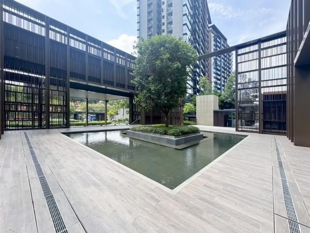 Parc Esta Condominium For Rent, $5,700, 3 Bed 2 Bath 926 sqft $6.16 psf