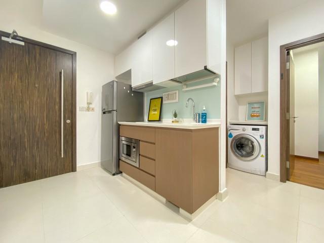 Kensington Square Apartment For Rent, $3,200, 2 Bed 2 Bath 614 sqft $5.21 psf