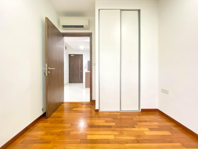 Kensington Square Apartment For Rent, $3,200, 2 Bed 2 Bath 614 sqft $5.21 psf