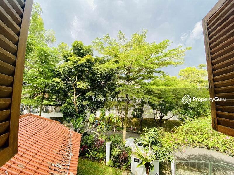 Gd Class Bungalow Experience @ Victoria Park